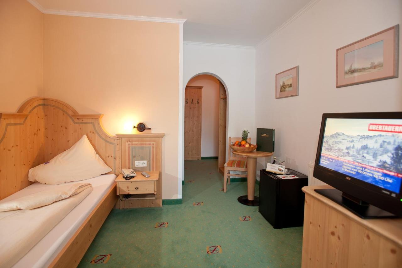 אוברטאורן Alphatauern Health Resort - Adults Only 15 Plus חדר תמונה