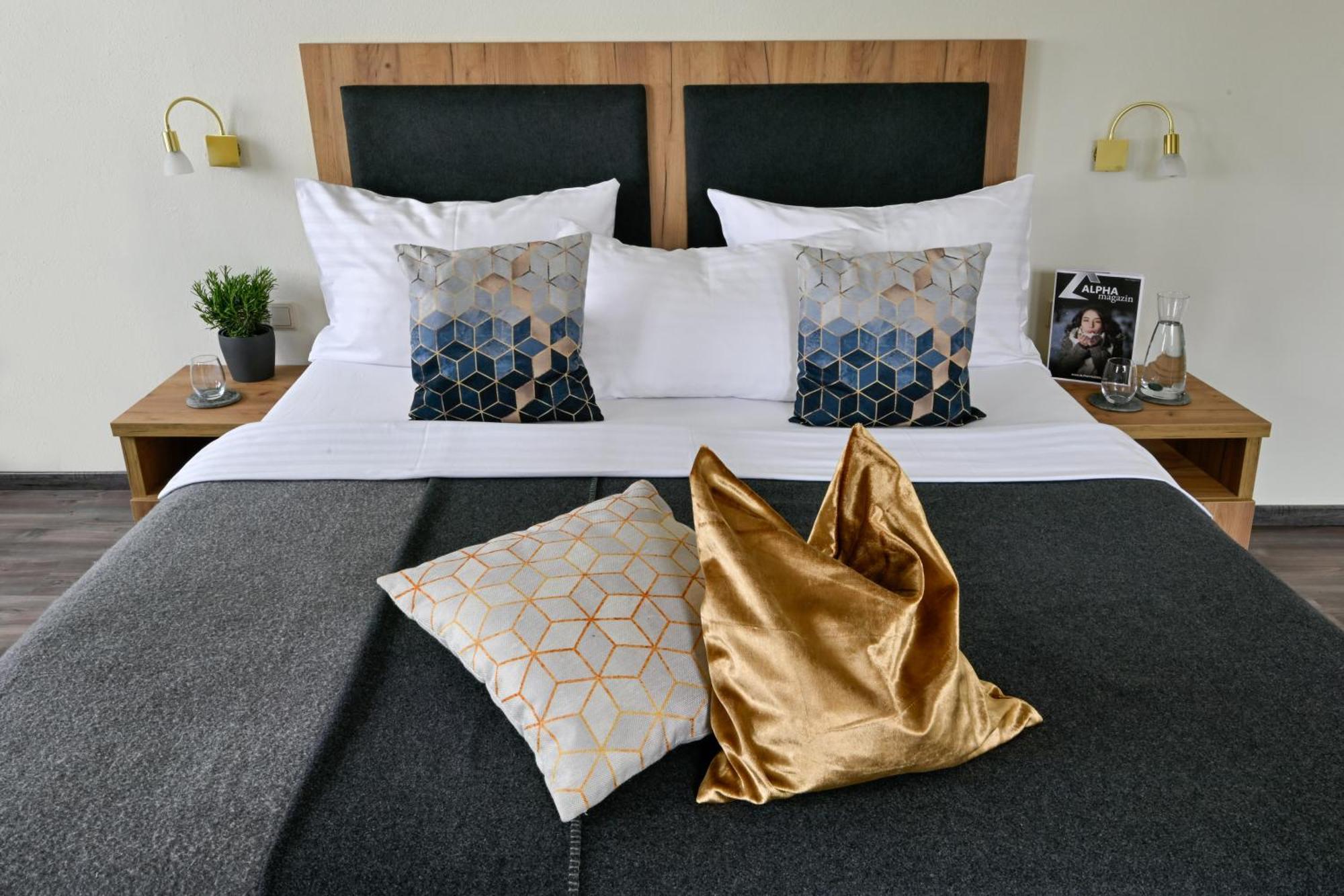 אוברטאורן Alphatauern Health Resort - Adults Only 15 Plus מראה חיצוני תמונה